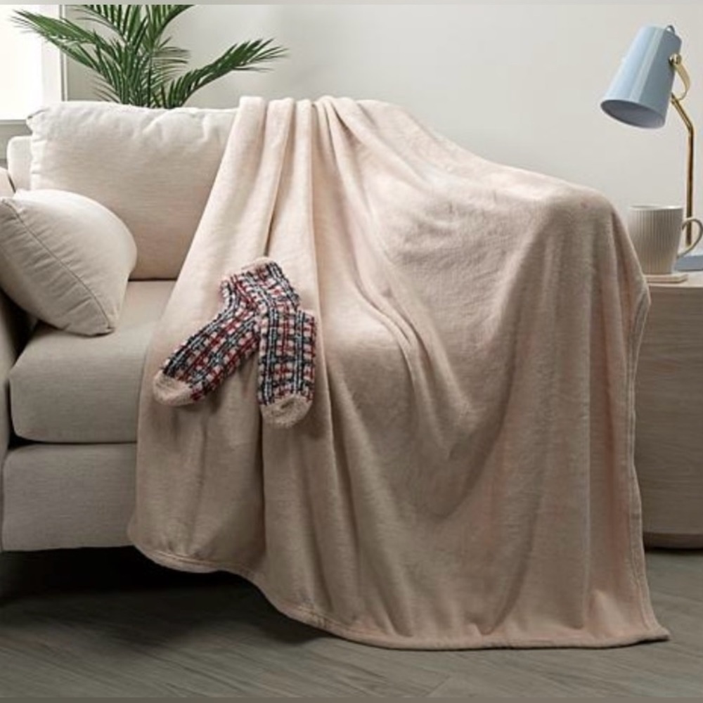 Warm & Cozy Plush Throw & Sock Set